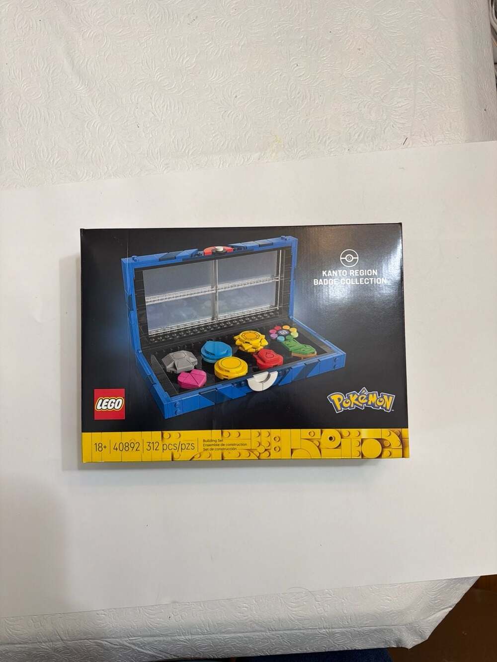 LEGO 40892 Pokémon Kanto Region Badge Collection – GWP – New & Sealed – In Hand